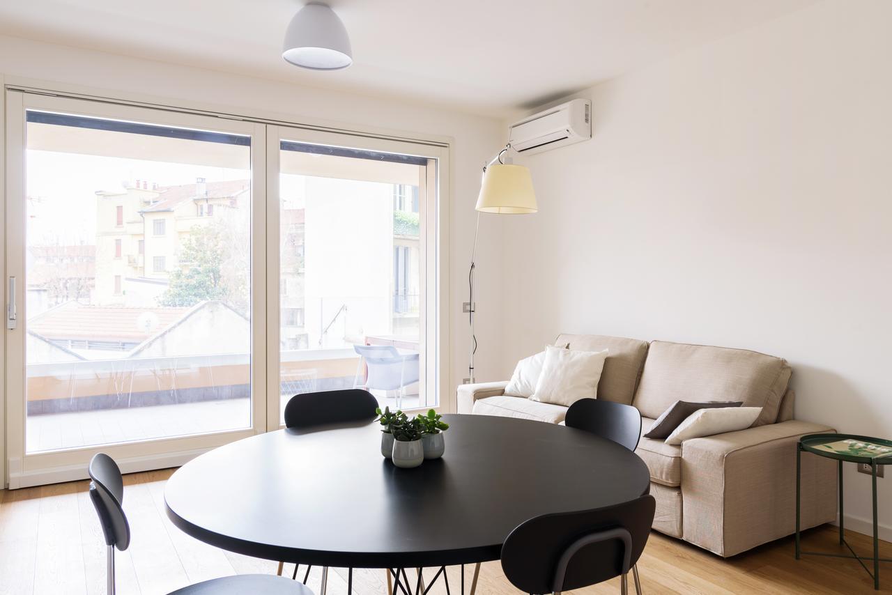 Altido Lovely 1-Bed Flat With Balcony & Free Parking Мілан Екстер'єр фото